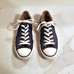 Women's CONVERSE Chuck Taylor All Star Navy Blue Low Top Sneakers Sz 8 EUC